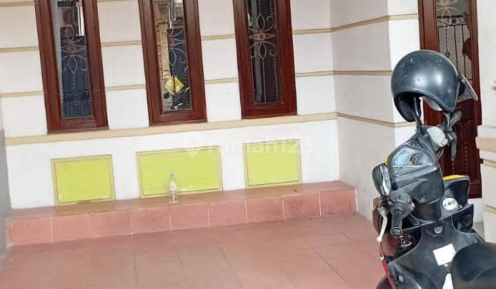 Rumah Terawat Siap Huni Di Taman Kopo Indah 3 2