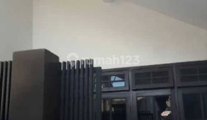 Disewakan Rumah Akses Motor di Sayap Jl Pasundan, Balong Gede Bandung Disewakan Rumah Akses Motor di Sayap Jl Pasundan, Balong Gede Bandung