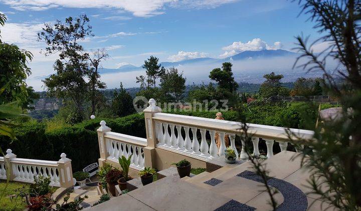 Villa Mewah View Cantik Dengan Kolam Renang di Lembang 2