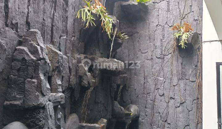 Ruang usaha Kantor Dekat Tol Pasteur Mainroad Surya Sumantri