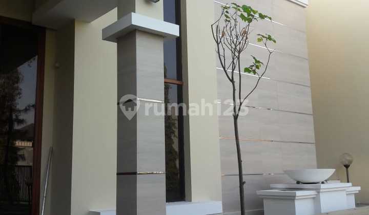Rumah Megah 2 Lantai di Mainroad Setra Bandung 2
