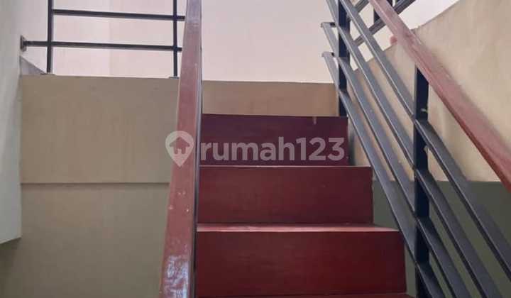 For Quick Sale: 2-Story House, 6 Bedrooms in Saluyu Indah Riung Bandung Complex, Rancasari 2