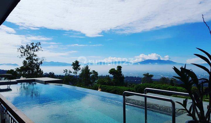 Villa Mewah View Cantik Dengan Kolam Renang di Lembang 1