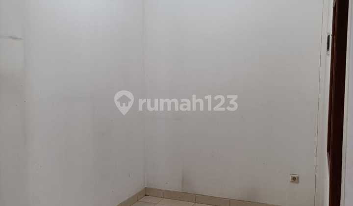 For Sale: 1-Story Move-In Ready Semi-Furnished House in Batununggal Mulia, Bandung 2