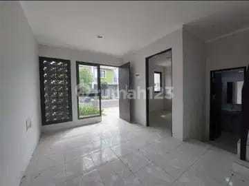 Rumah Posisi Terdepan di Cluster Dayana Summarecon 508 Meter ke Al Azhar