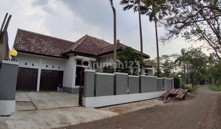 tampak depan rumah minimalis siap huni  di