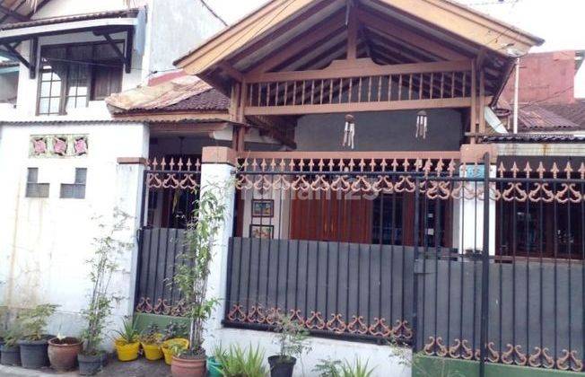 Rumah Hook Terawat Di Komplek Taman Cibaduyut Indah 1 1