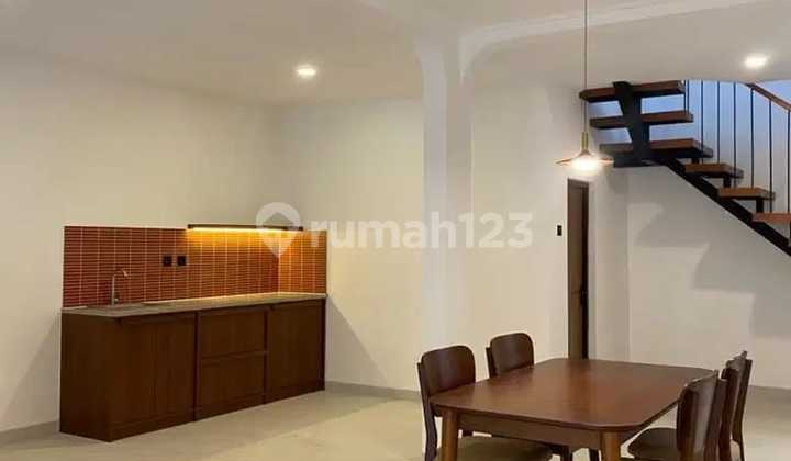 Dijual Rumah Desain Tropis, Baru Renovasi di Arcamanik Endah Bandung Dijual Rumah Desain Tropis, Baru Renovasi di Arcamanik Endah Bandung