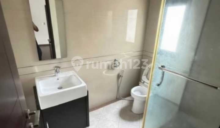 Jual Murah Rumah 3 LT di Maple Town House, Gunung Batu Pasteur 2