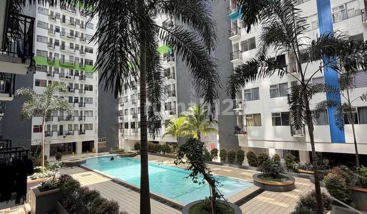 Apartment with pool view, 1st floor, Tower C, at Jardin Cihampelas Bandung Apartment with pool view, 1st floor, Tower C, at Jardin Cihampelas Bandung