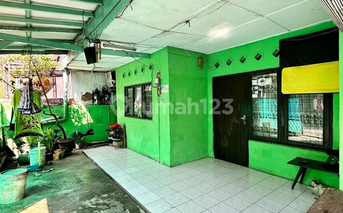 Tebet Barat - Land Calculation House Near Park (SHM 148 M2) 2