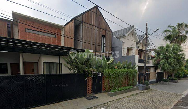 Rumah Modern Tropis Area Premium Tebet Timur, Akses 4 Mobil 2