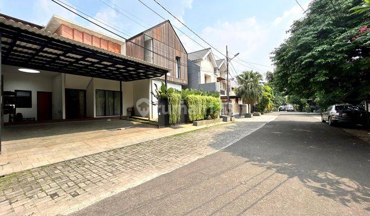 Rumah Modern Tropis Area Premium Tebet Timur, Akses 4 Mobil 1