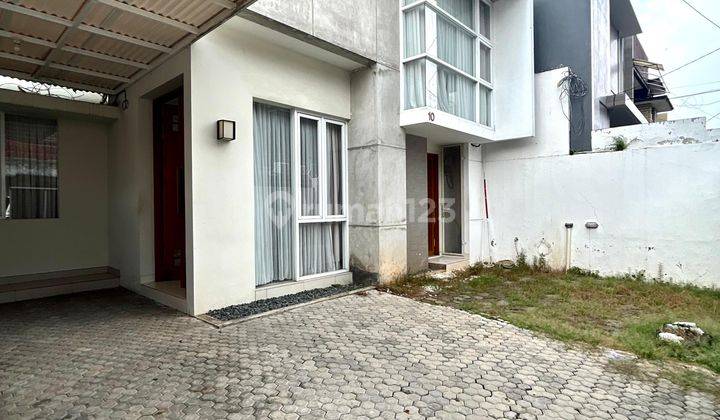 Rumah Modern Tebet Barat, Bangunan Kokoh Dekat Area Bisnis  2