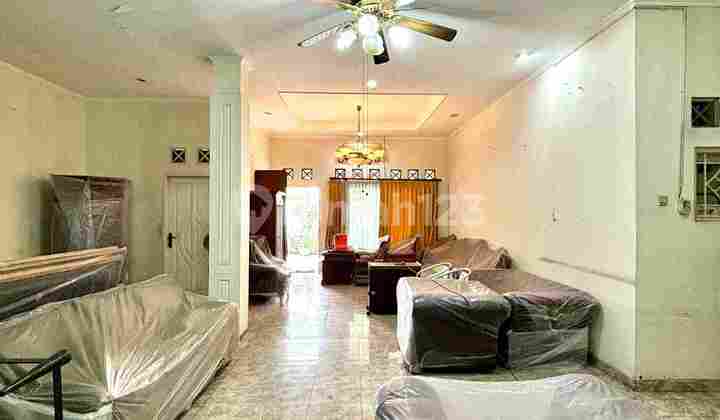 Wide Access! Ready-to-Occupy House in West Tebet Near Business Area 2
