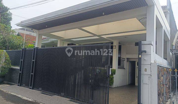 Rumah Bagus Asri  di Gegerkalong Siap Huni  1