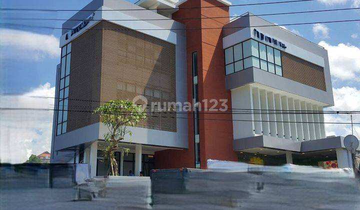 Gedung LUX 4 Lantai SHM Aktif Beroperasi di Denpasar Bali Siap Huni 1