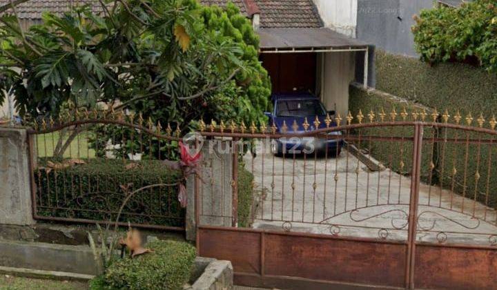 Rumah Nyaman di Jalan Abadi Geger Kalong 1