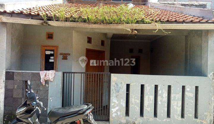 Dijual murah rumah di Komp. Melong green 2