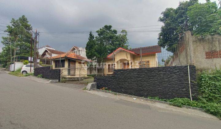 Rumah + Gudang Cocok Untuk Investasi di Dago Giri Raya  1