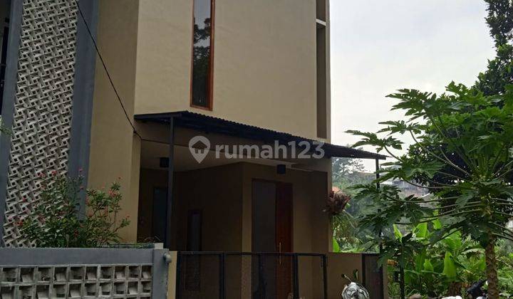 Rumah 2 Lantai Siap Huni di Cibeunying Kaler 1