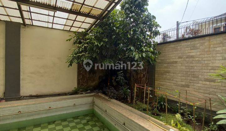 Rumah Mewah Ada Kolam Renang Dan Taman di Pharmindo 2