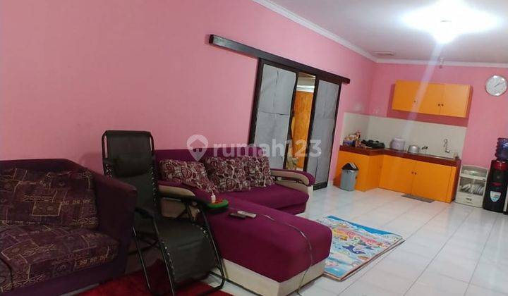 Rumah Semi Furnished Lokasi Dekat Kampus di Sariwangi 2