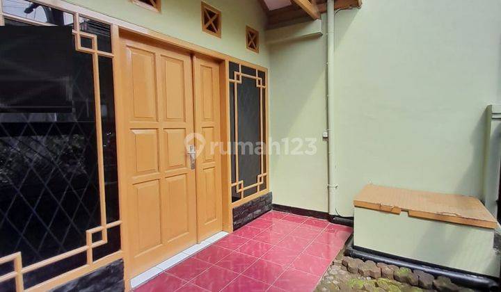 Rumah Siap Huni, Jalan Masuk 2 Mobil di Riung Bandung 2