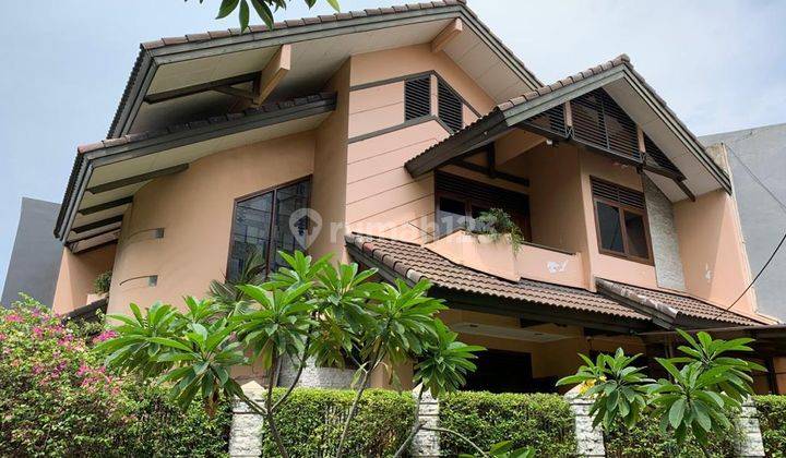 Rumah Hook 2 Lantai di Kembangan, Jakarta Barat 1