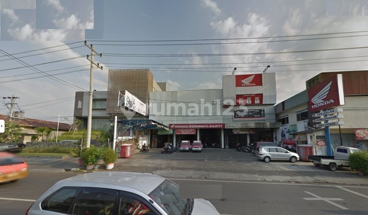 For Sale: Spacious Shop House in Majapahit, Semarang 1