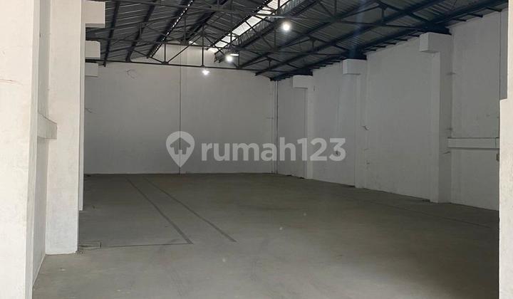 Good Warehouse in LIK Semarang 1