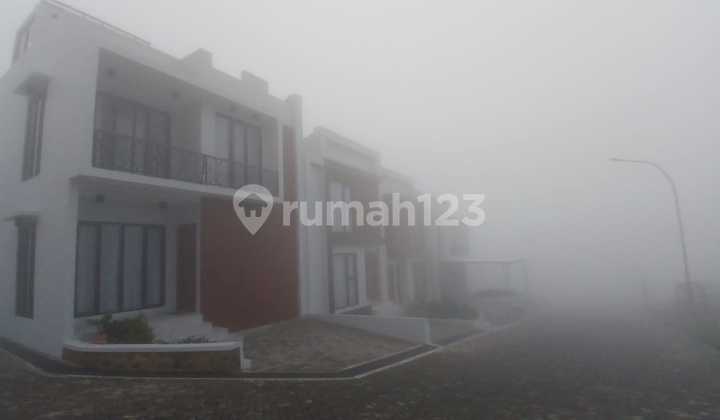 Villa Untuk di Huni atau Disewakan di kawasan Wisata Bandung