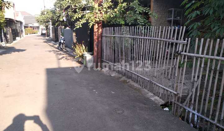 Ready-to-Live House Below Market Price Near Margahayu Bandung 2