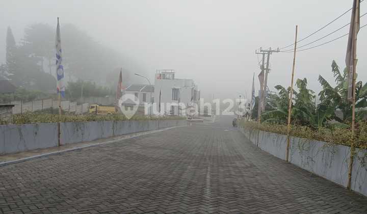 Villa Untuk di Huni atau Disewakan di kawasan Wisata Bandung