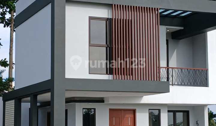 Rumah Mewah Furnish Harga dibawah Pasaran di Wisata Bandung Rumah Mewah Furnish Harga dibawah Pasaran di Wisata Bandung