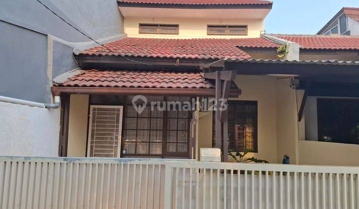 Disewa Rumah Bagus Semi Furnished di Taman Holis Bandung Kota 1