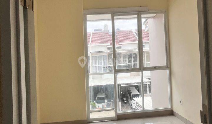 Rumah 2 Lantai Jakarta Barat Rumah SHM - Sertifikat Hak Milik Bagus 2