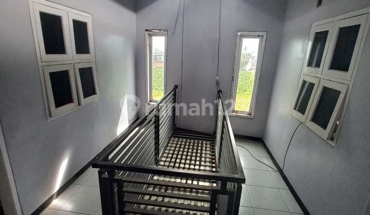 Rumah Garut Kota ada rooftop, nyaman untuk keluarga. Rumah Garut Kota ada rooftop, nyaman untuk keluarga.