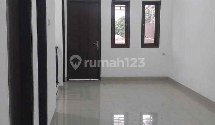 Rumah 2 lantai, 5 kamar, di Salendro, Turangga, Bandung. 2