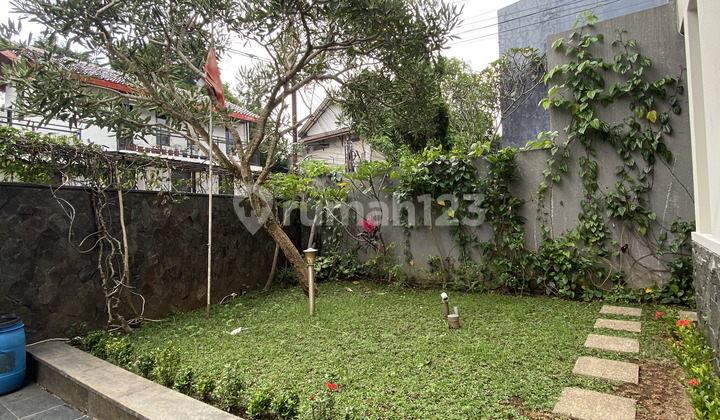Rumah mewah 2 Lantai, Setramurni Bandung Kota. 2