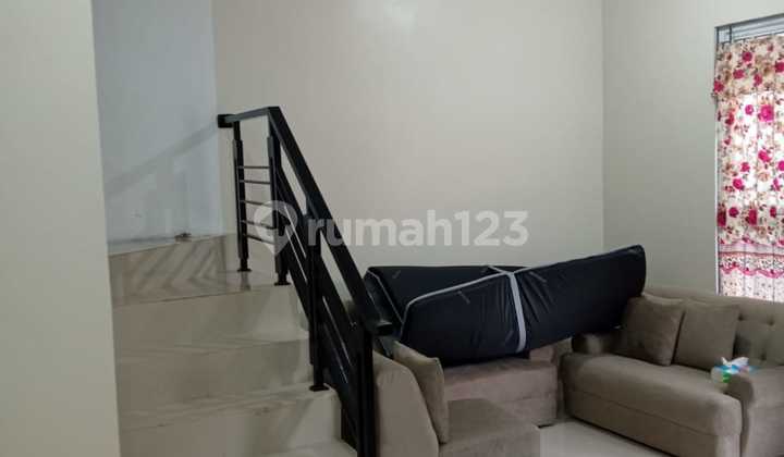 Rumah 2 lantai di Cisarua Bandung, udara segar pegunungan. 2