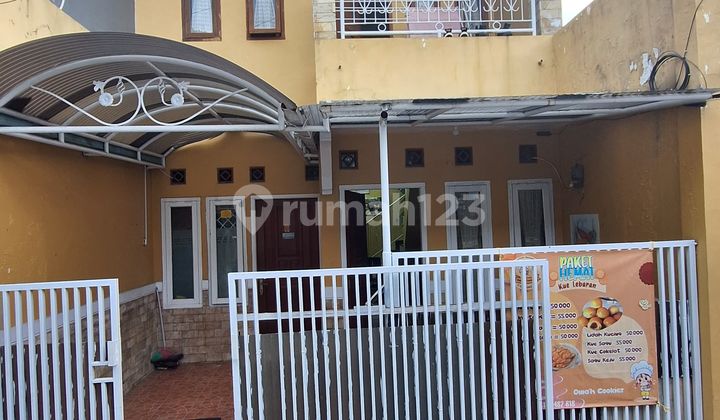 Rumah 2 lantai, 3 kamar di Antapani Bandung Kota.