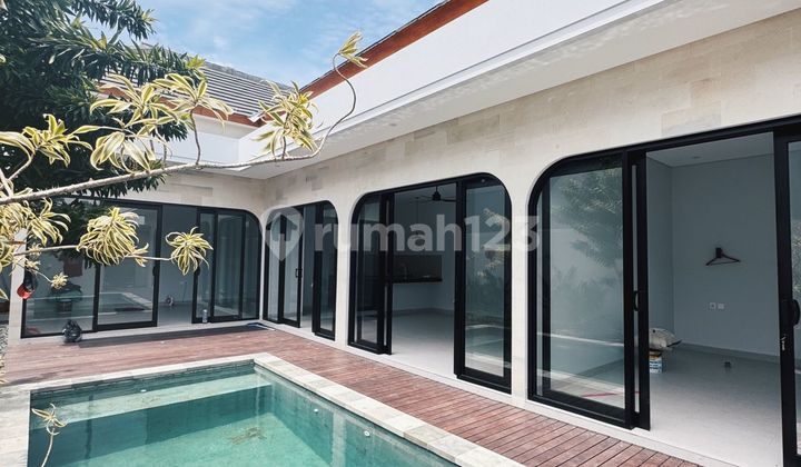 2 Bedrooms Newly Built Villa - Walkable To Berawa Beach 2 Bedrooms Newly Built Villa - Walkable To Berawa Beach