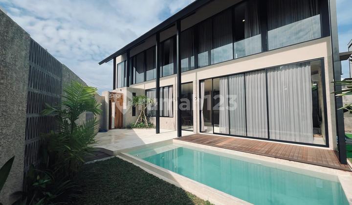 Villa Luxury 3 Bedrooms Fully Furnished in Kayu Tulang Canggu