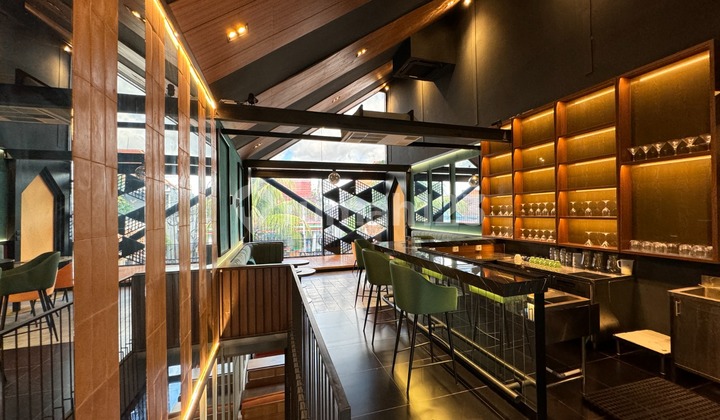 For Sale 2-Story Fully Furnished Restaurant in Berawa Canggu MD