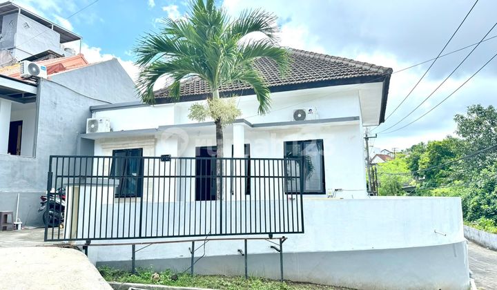 Rumah Cluster One Gate Posisi Hook di Jimbaran Db Rumah Cluster One Gate Posisi Hook di Jimbaran Db