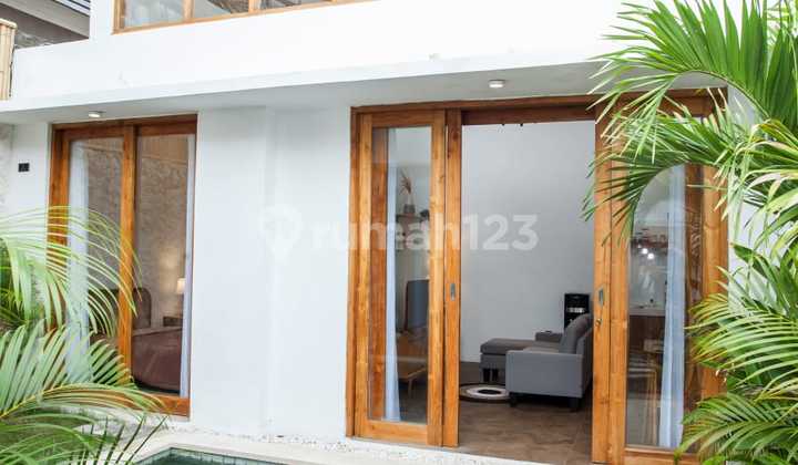 New Private Pool Villa Furnished in Seminyak