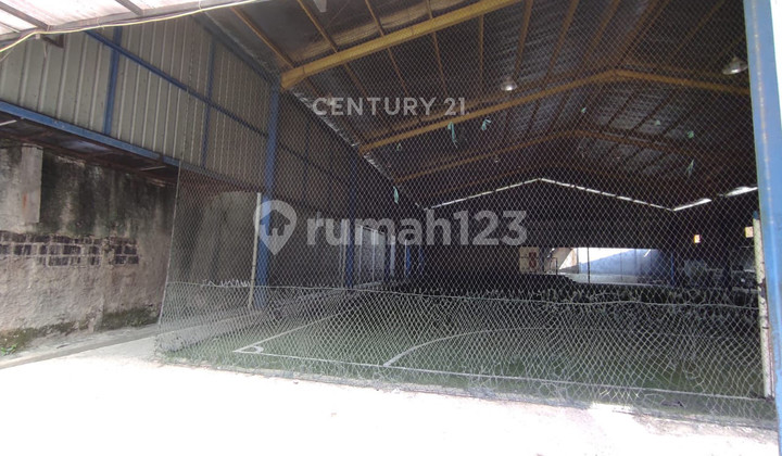 Strategic Warehouse on Jl Cijujung Sukaraja Bogor Strategic Warehouse on Jl Cijujung Sukaraja Bogor