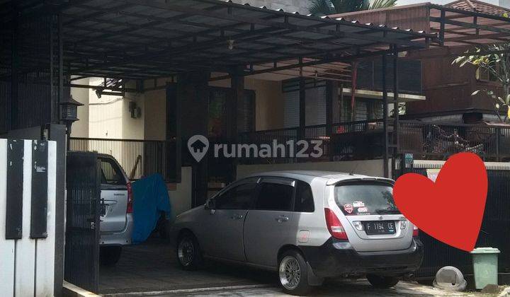 Jual rumah cantik 2 lantai di Tirta Nirwana BNR 2