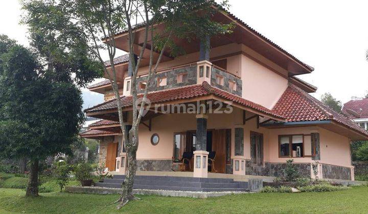 Jual Villa cantik di Jalan Raya Puncak Ciloto 1